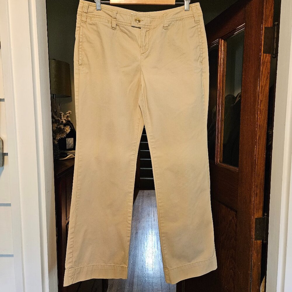 GAP Women's Trouser - Favorite Khaki - Size 10 Reg